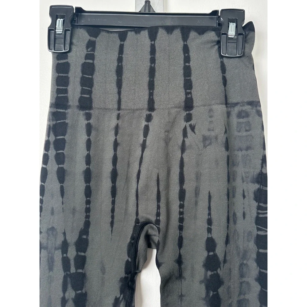 Fornia tie dye ribbed leggings size S Seamless Pull On Full Length B13 - Picture 2 of 6